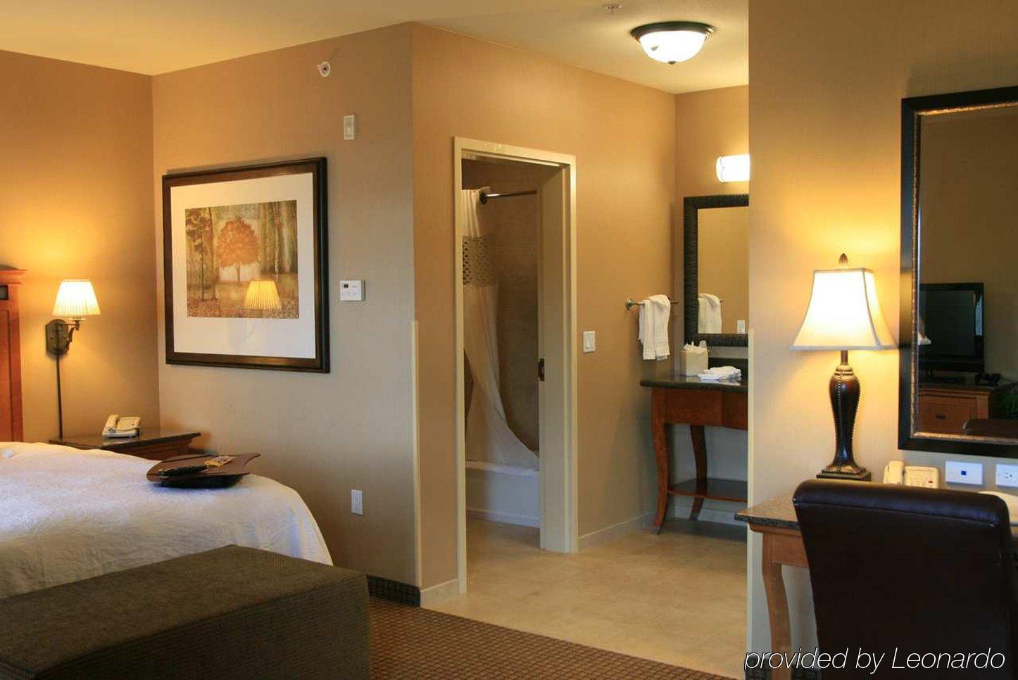 Hampton Inn And Suites Coeur D'Alene Room photo